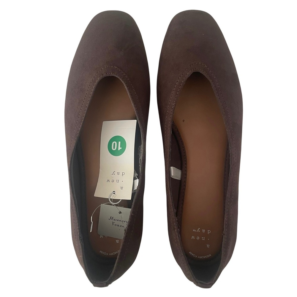 A New Day Ballet Flats 10 Brown Slip On Memory Foam Womens NWT
